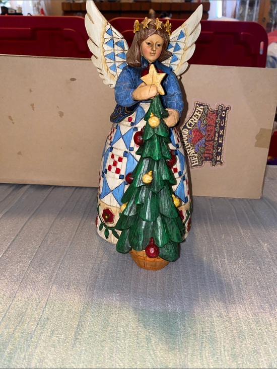 Jim Shore Other - Jim Shore 2002 Heartwood Creek Holiday Angel Figurine with Green Christmas Tree